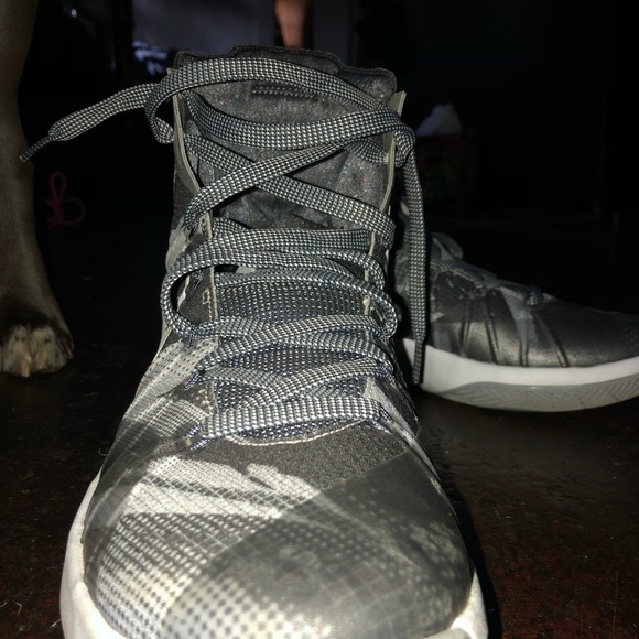 Men's Nike Hyperdunk 2015 size 10.5 - Picture 4 of 5